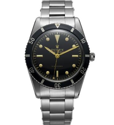 The Submariner Ref.6204 achieved a depth of 300 meters in waterproofness.